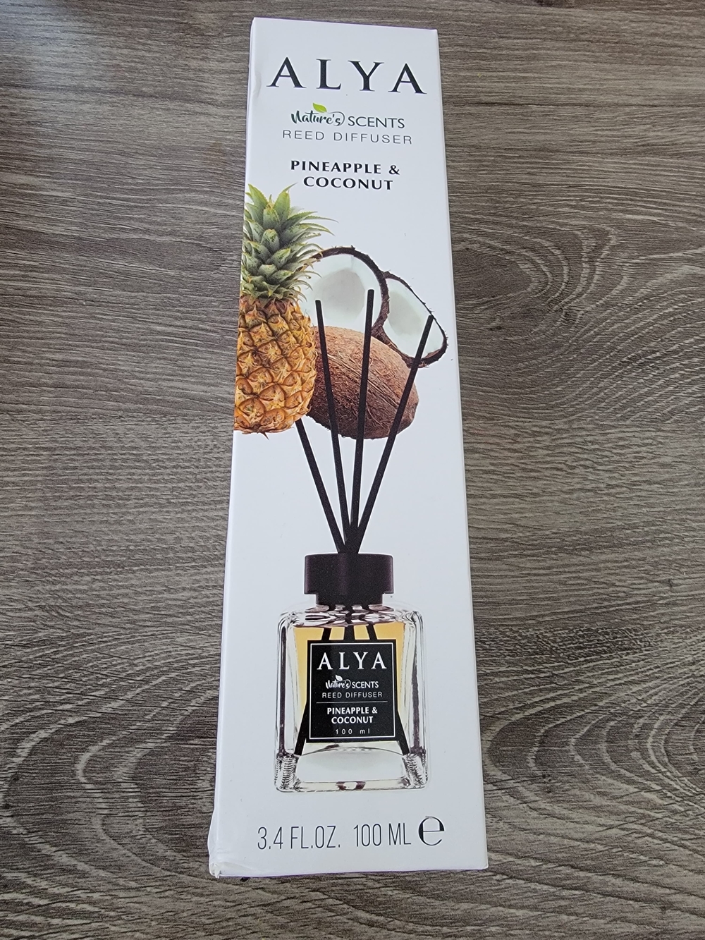 ALYA Pineapple & Coconut Reed Diffuser - White Box
